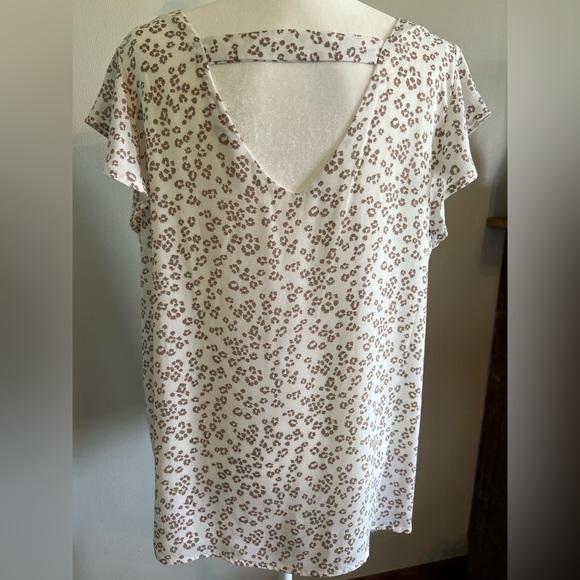 Papermoon XXL white top with tan flowers - Picture 5 of 5